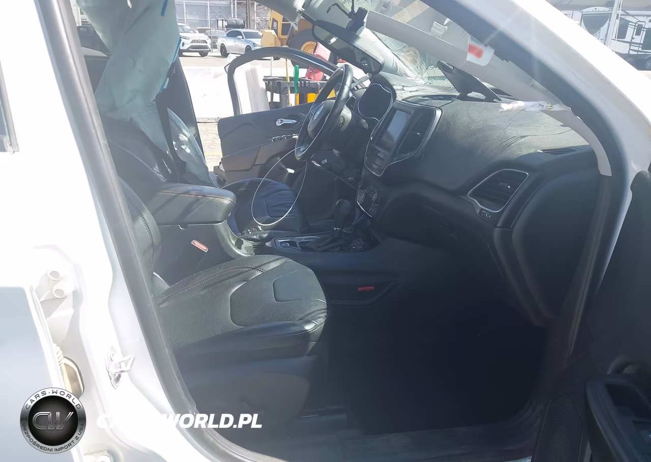 2019 Jeep Cherokee Trailhawk Elite 4X4 VIN:1C4PJMBX4KD311259 - 5