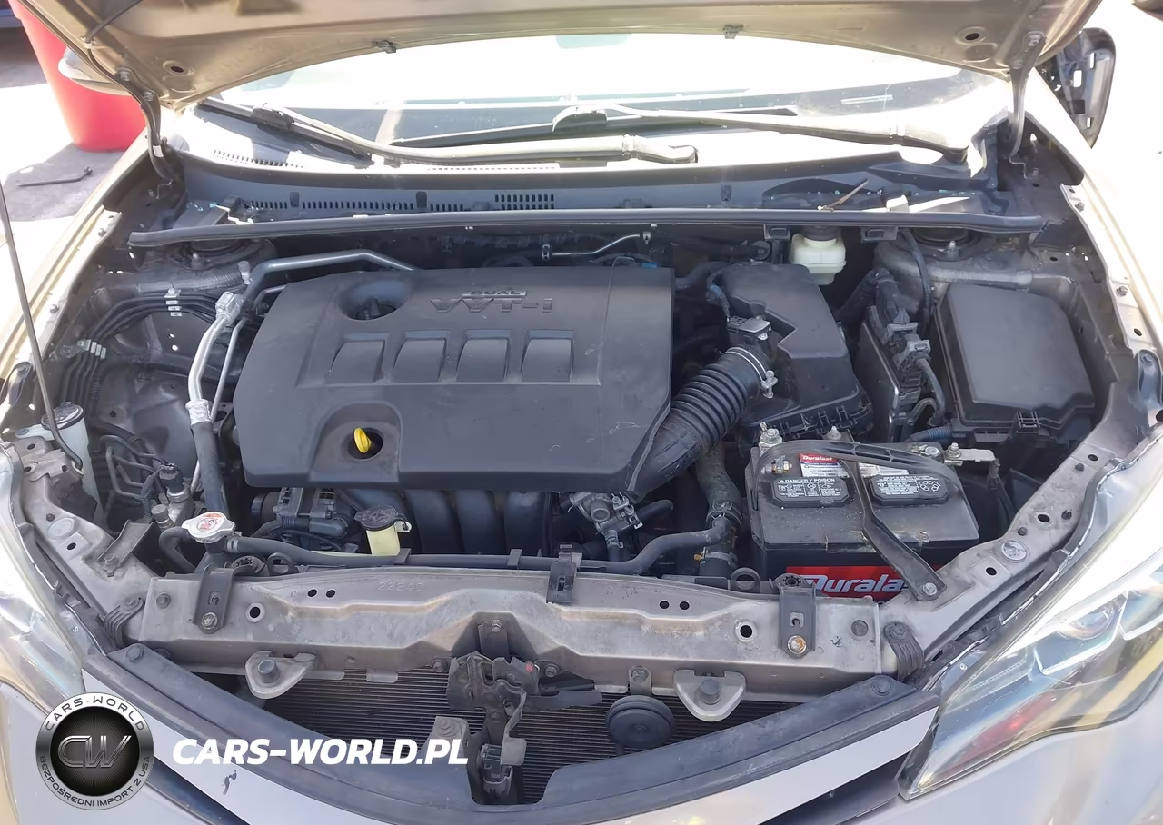 2018 Toyota Corolla Se VIN:5YFBURHE1JP747616 - 10