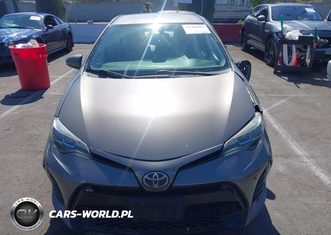 2018 Toyota Corolla Se VIN:5YFBURHE1JP747616 - 12