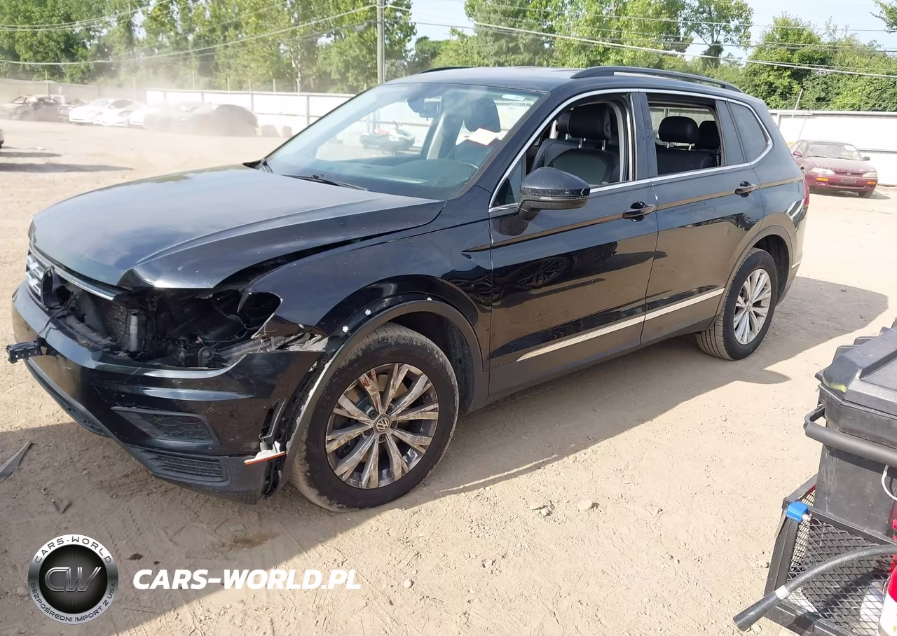2018 Volkswagen Tiguan 2.0T Se-2.0T Sel VIN:3VV3B7AX6JM132949 - 2
