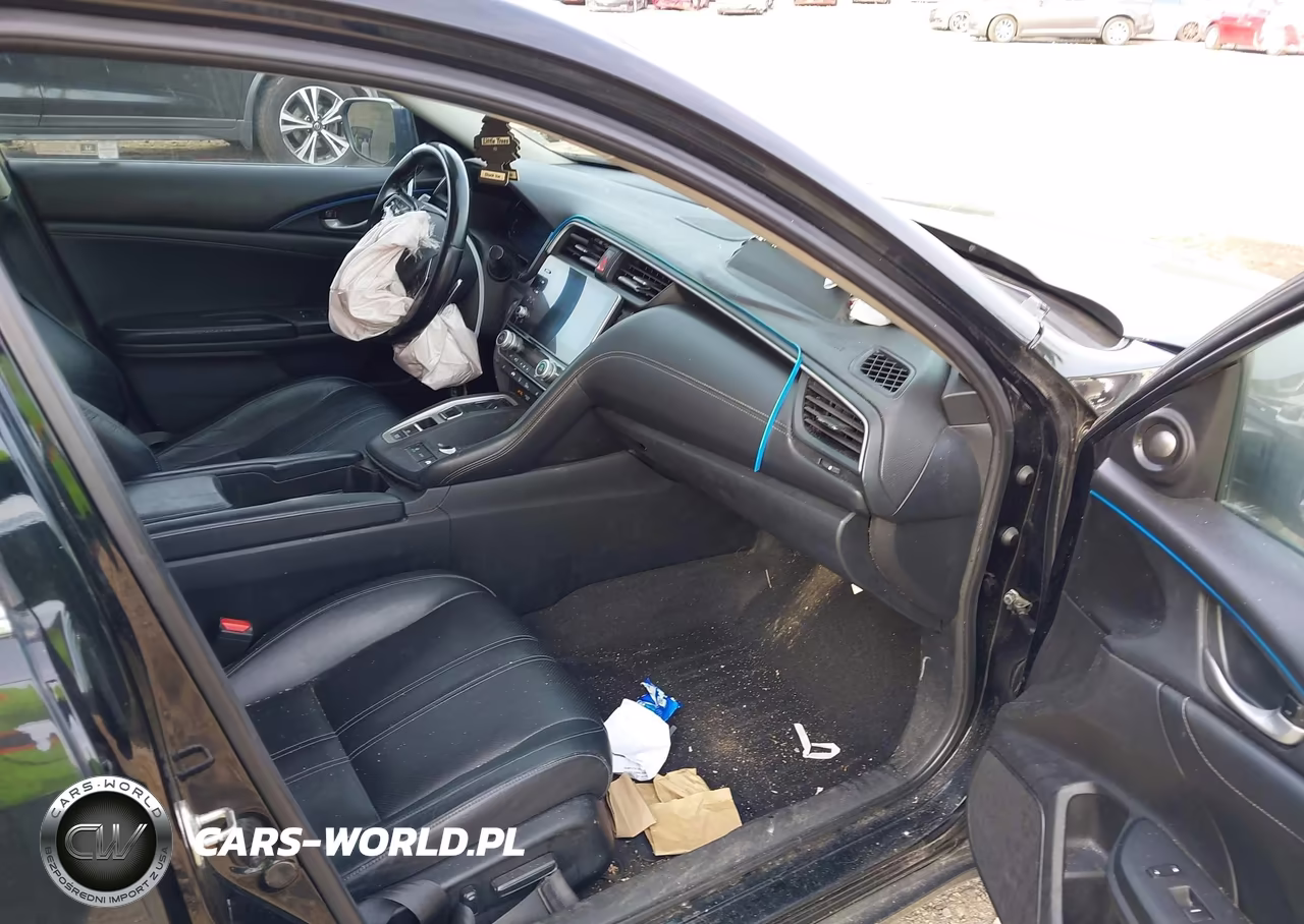 2019 Honda Insight Touring VIN:19XZE4F92KE017009 - 5