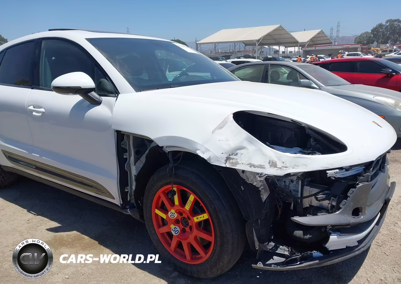 2023 Porsche Macan T VIN:WP1AA2A59PLB16411 - 6