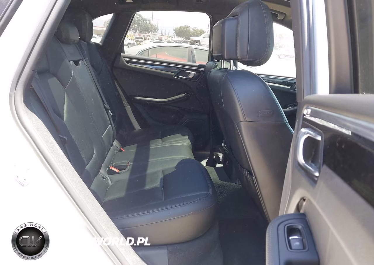 2023 Porsche Macan T VIN:WP1AA2A59PLB16411 - 8