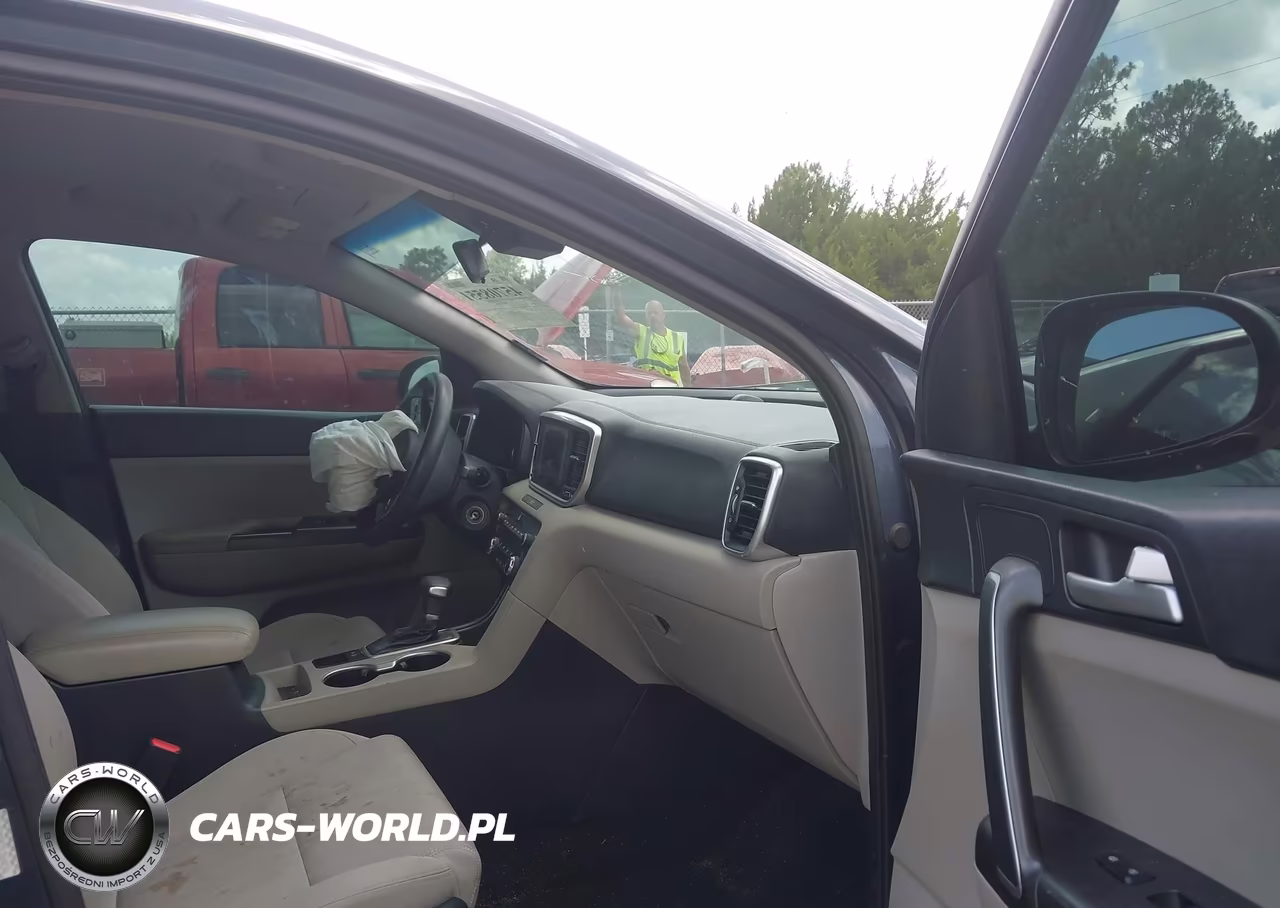 2020 Kia Sportage Lx VIN:KNDPM3AC7L7660156 - 5