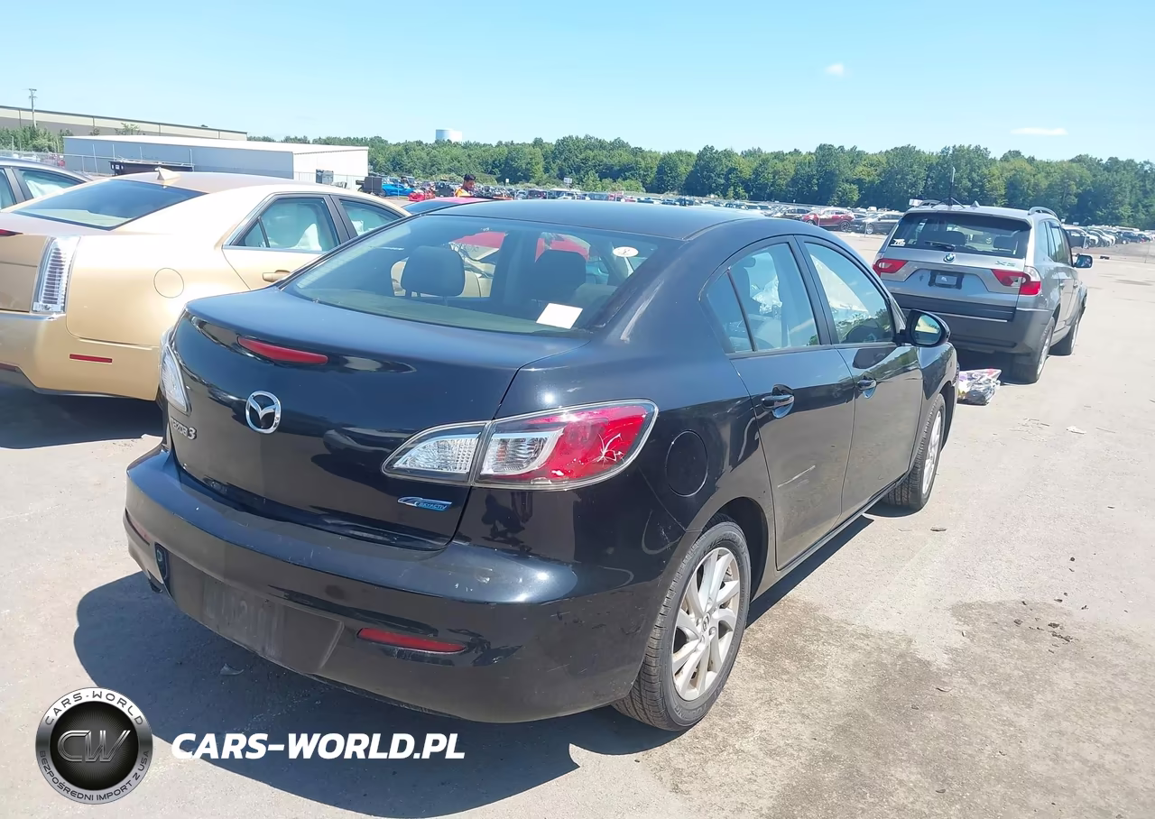 2012 Mazda Mazda3 I Touring VIN:JM1BL1V81C1645727 - 4