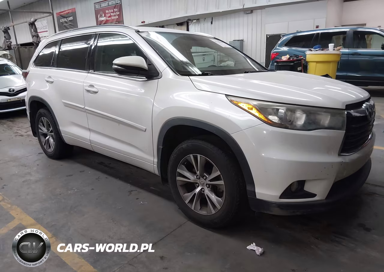 2015 Toyota Highlander Xle V6 – zdjęcie 1 z 16