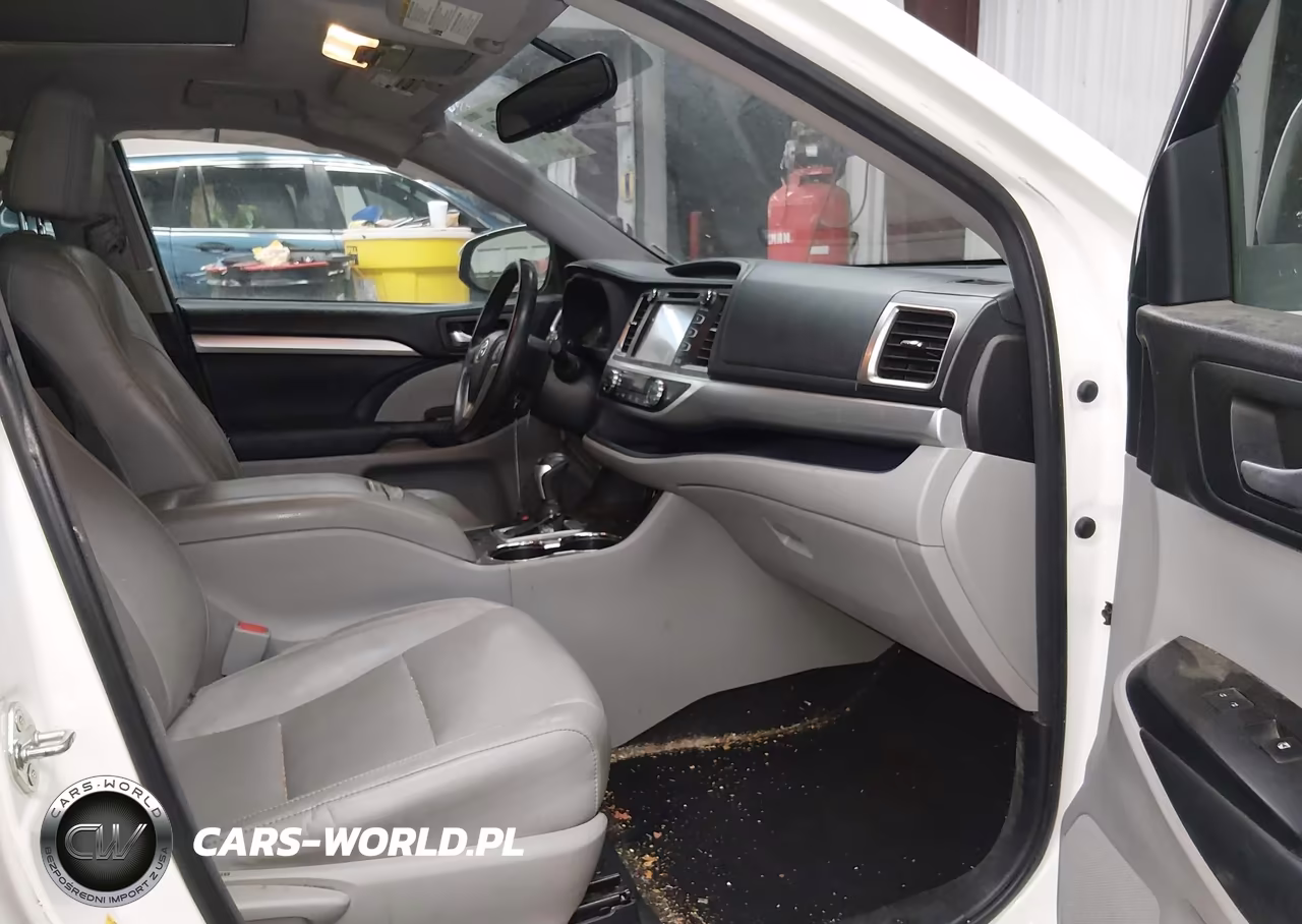 2015 Toyota Highlander Xle V6 VIN:5TDJKRFH0FS195443 - 5
