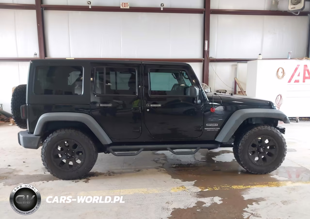 2016 Jeep Wrangler Unlimited Sport VIN:1C4BJWDG3GL181295 - 13