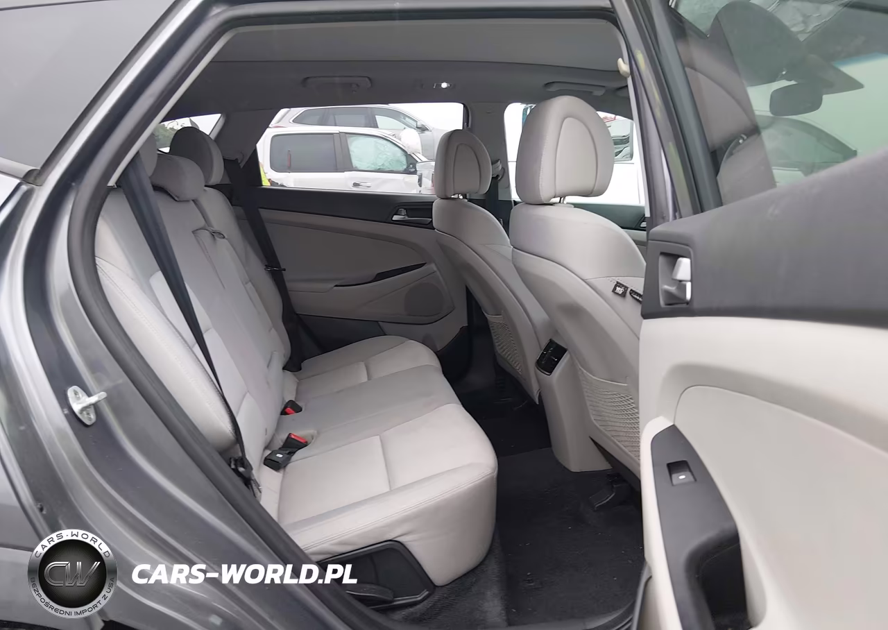 2017 Hyundai Tucson Value VIN:KM8J3CA2XHU554837 - 8