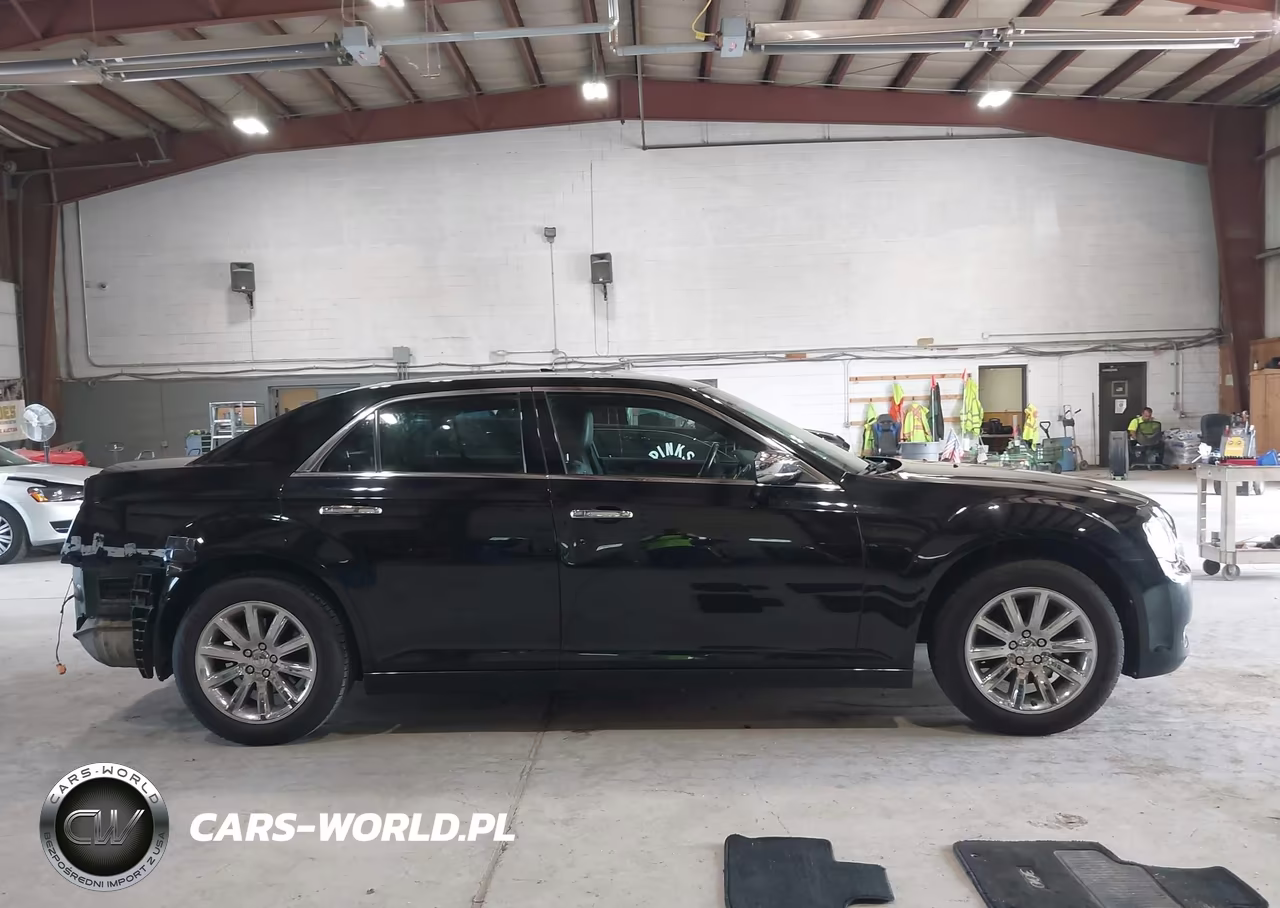 2011 Chrysler 300 Limited VIN:2C3CA5CG1BH598747 - 14
