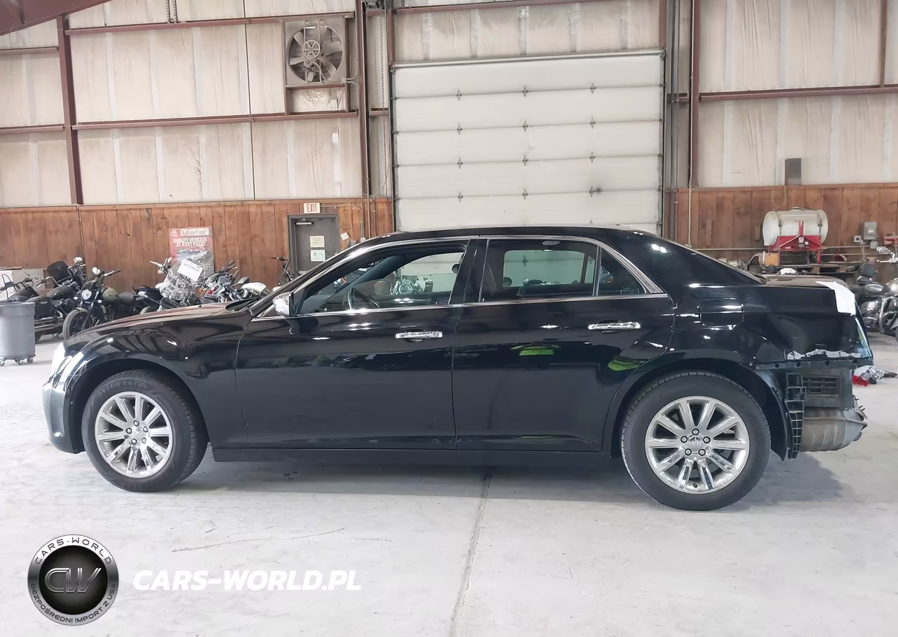 2011 Chrysler 300 Limited VIN:2C3CA5CG1BH598747 - 15