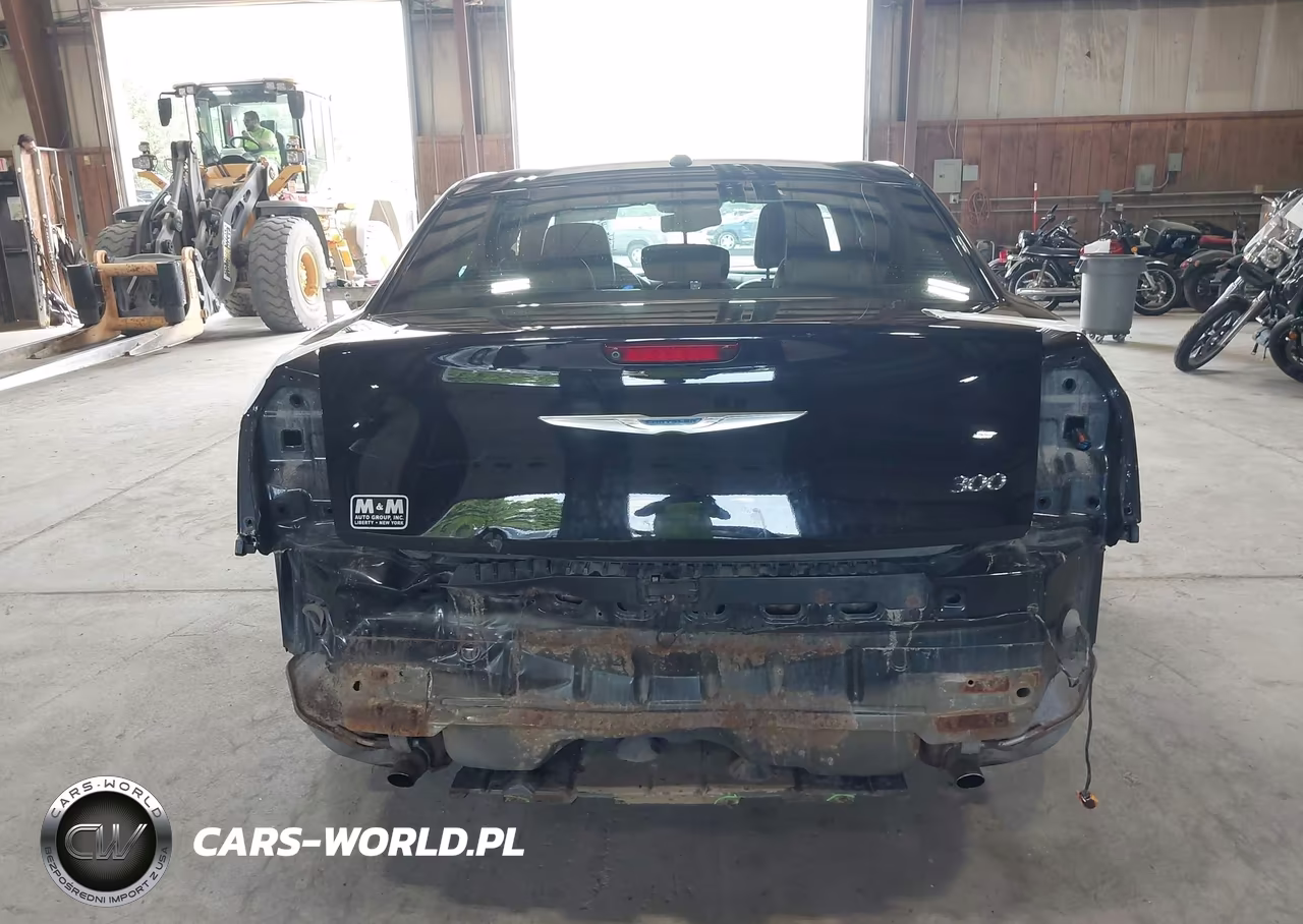 2011 Chrysler 300 Limited VIN:2C3CA5CG1BH598747 - 6