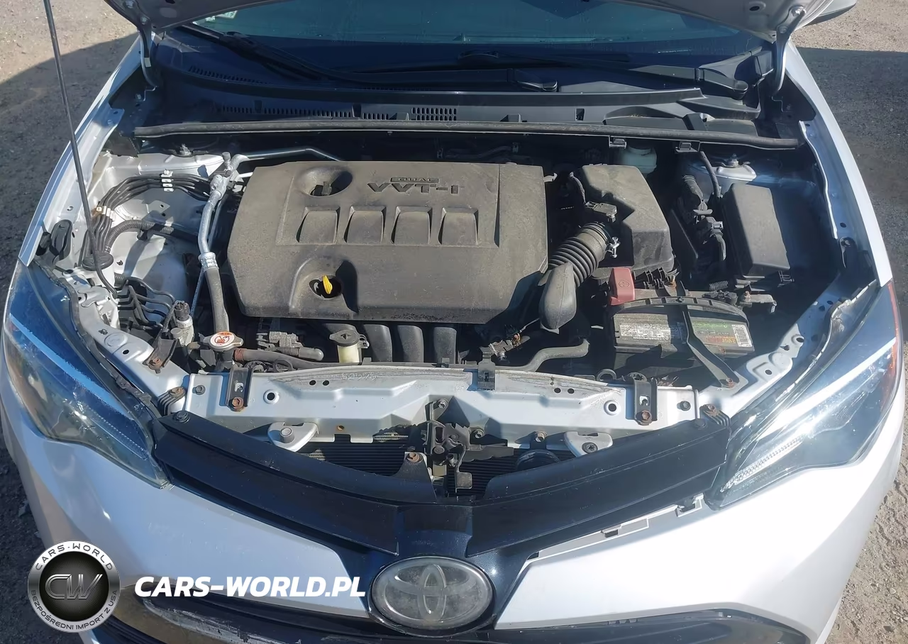 2018 Toyota Corolla Le VIN:2T1BURHE8JC024796 - 10