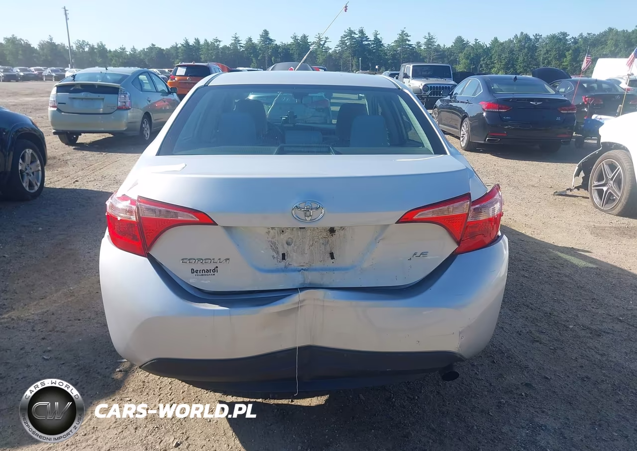 2018 Toyota Corolla Le VIN:2T1BURHE8JC024796 - 16