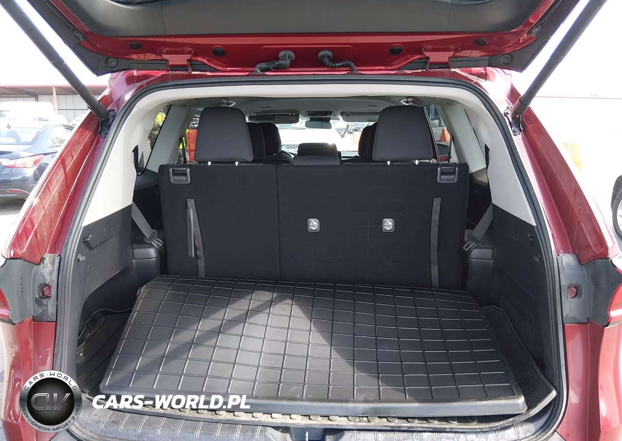 2026 Toyota Grand Highlander Le VIN:5TDAAAB52TS115913 - 18