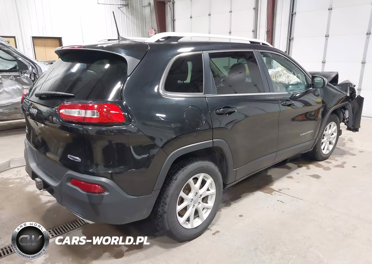 2016 Jeep Cherokee North VIN:1C4PJMCS2GW284609 - 4