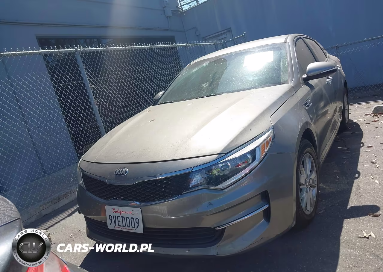 2018 Kia Optima Lx VIN:5XXGT4L37JG180841 - 12