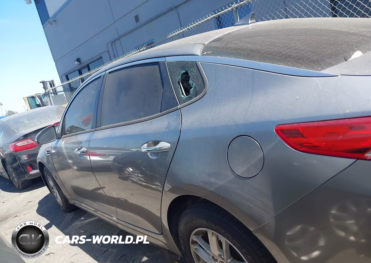 2018 Kia Optima Lx VIN:5XXGT4L37JG180841 - 14