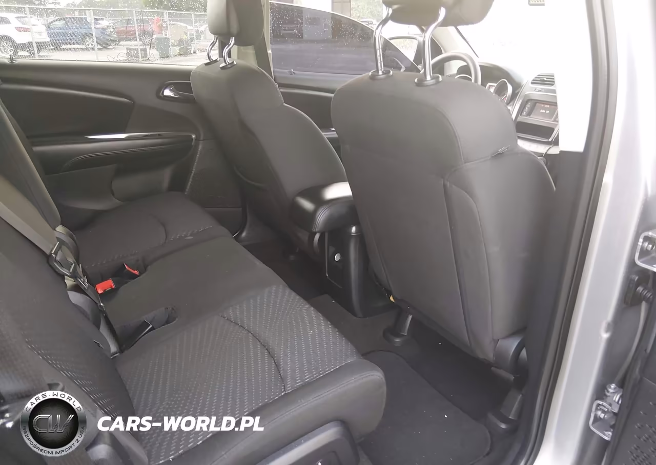 2018 Dodge Journey Se VIN:3C4PDCAB5JT384768 - 8