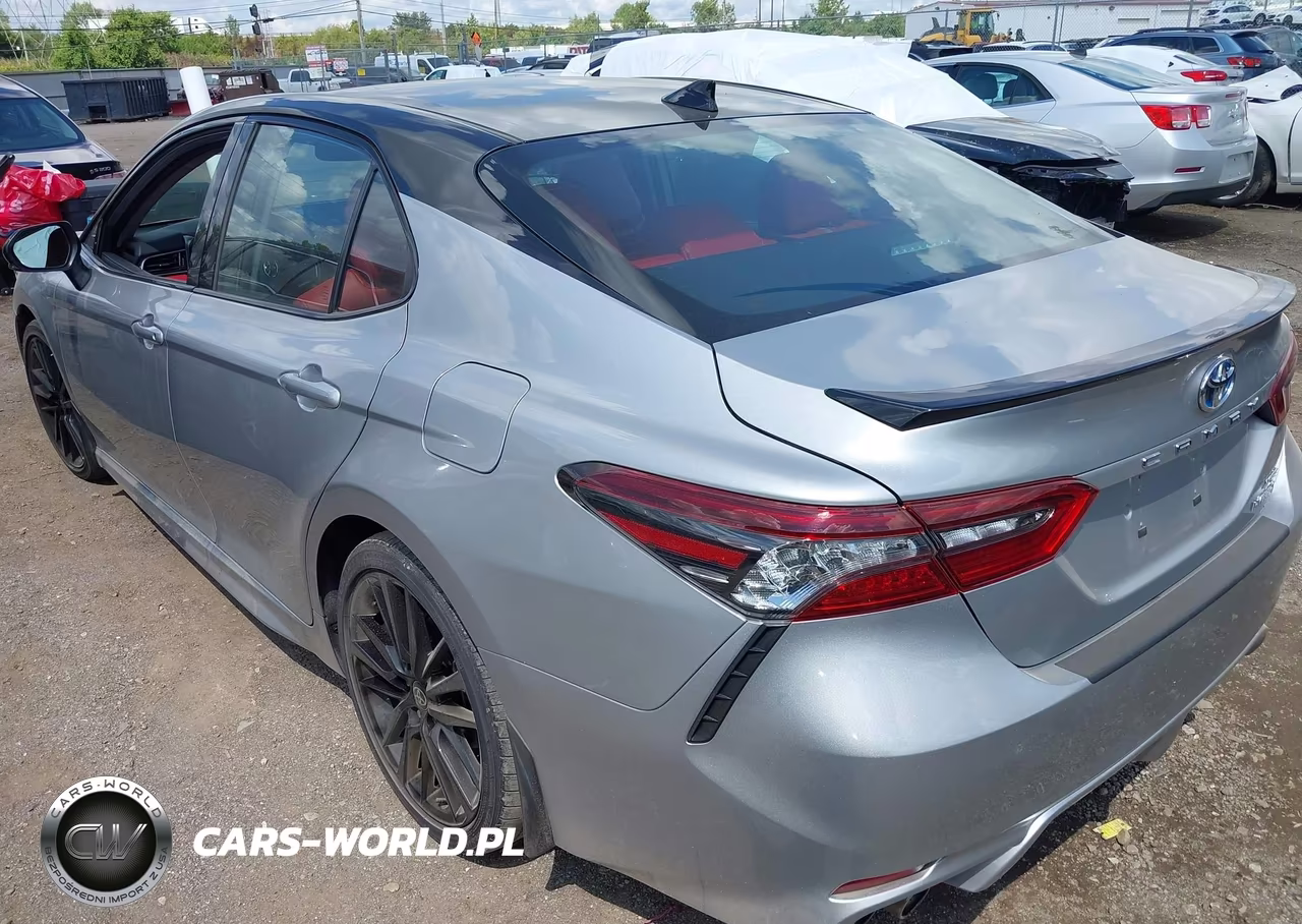 2022 Toyota Camry Xse Hybrid VIN:4T1K31AK1NU045448 - 3