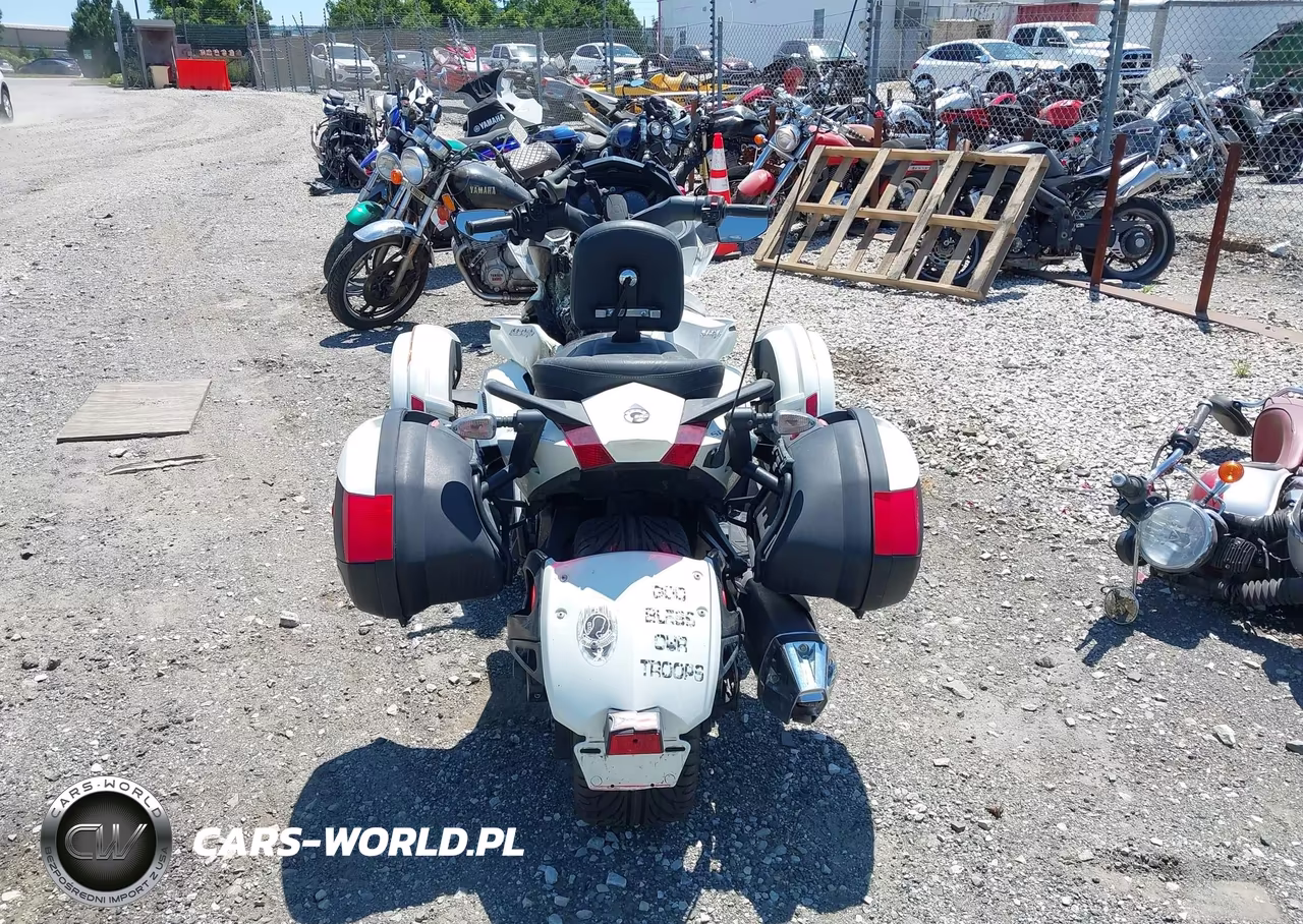 2013 Can-Am Spyder Roadster St-Sts-St Limited VIN:2BXNCBC16DX003808 - 6