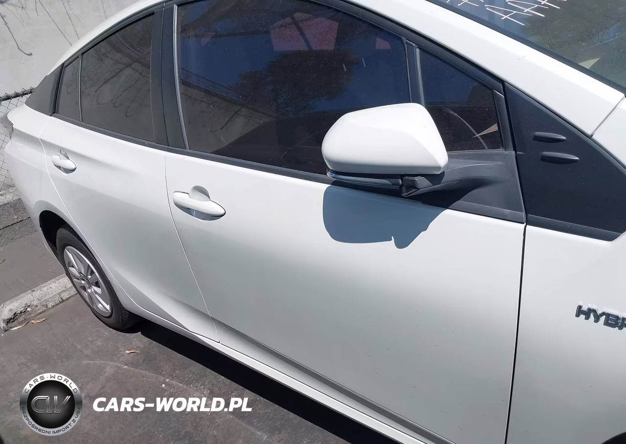 2016 Toyota Prius Two VIN:JTDKBRFU7G3020904 - 14
