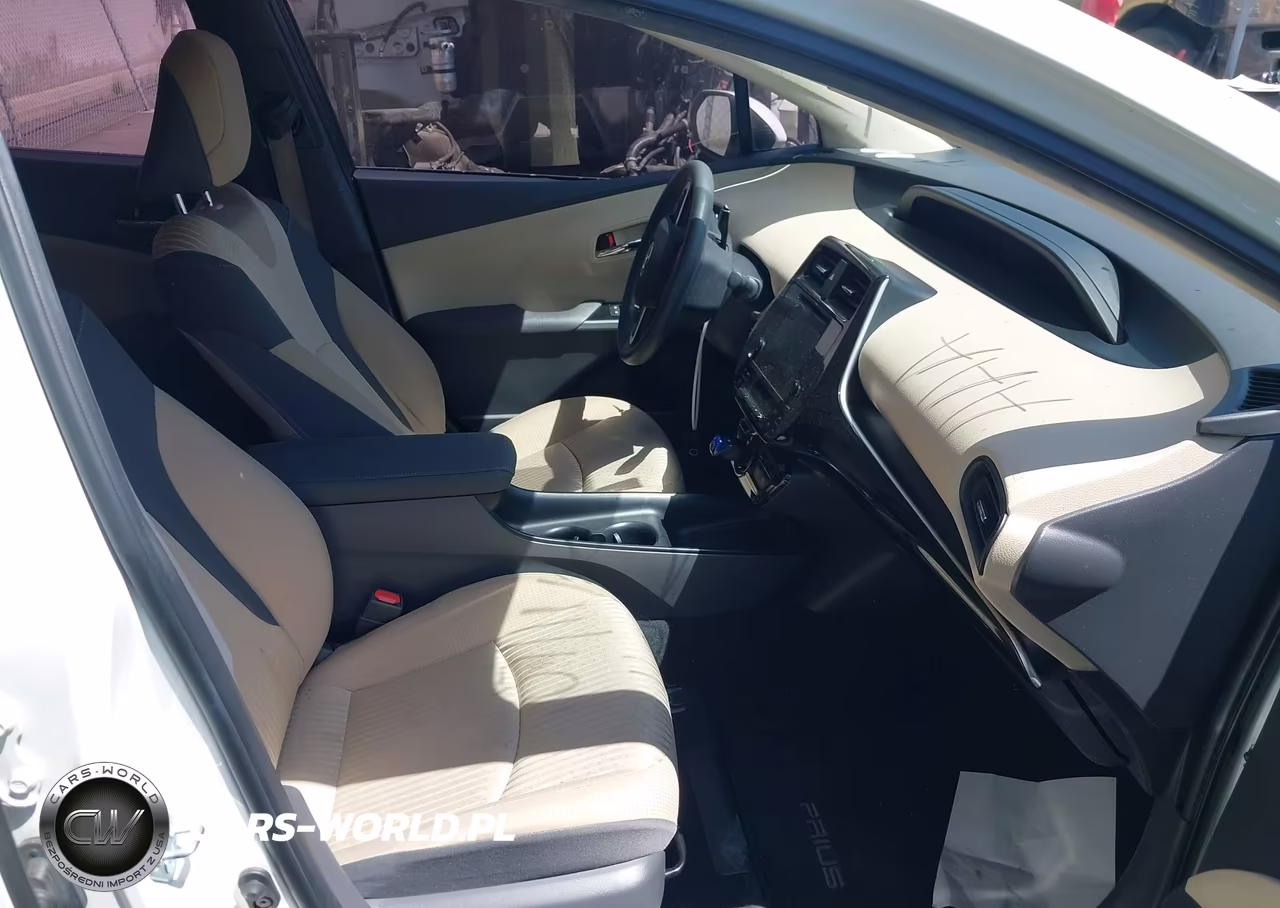 2016 Toyota Prius Two VIN:JTDKBRFU7G3020904 - 5
