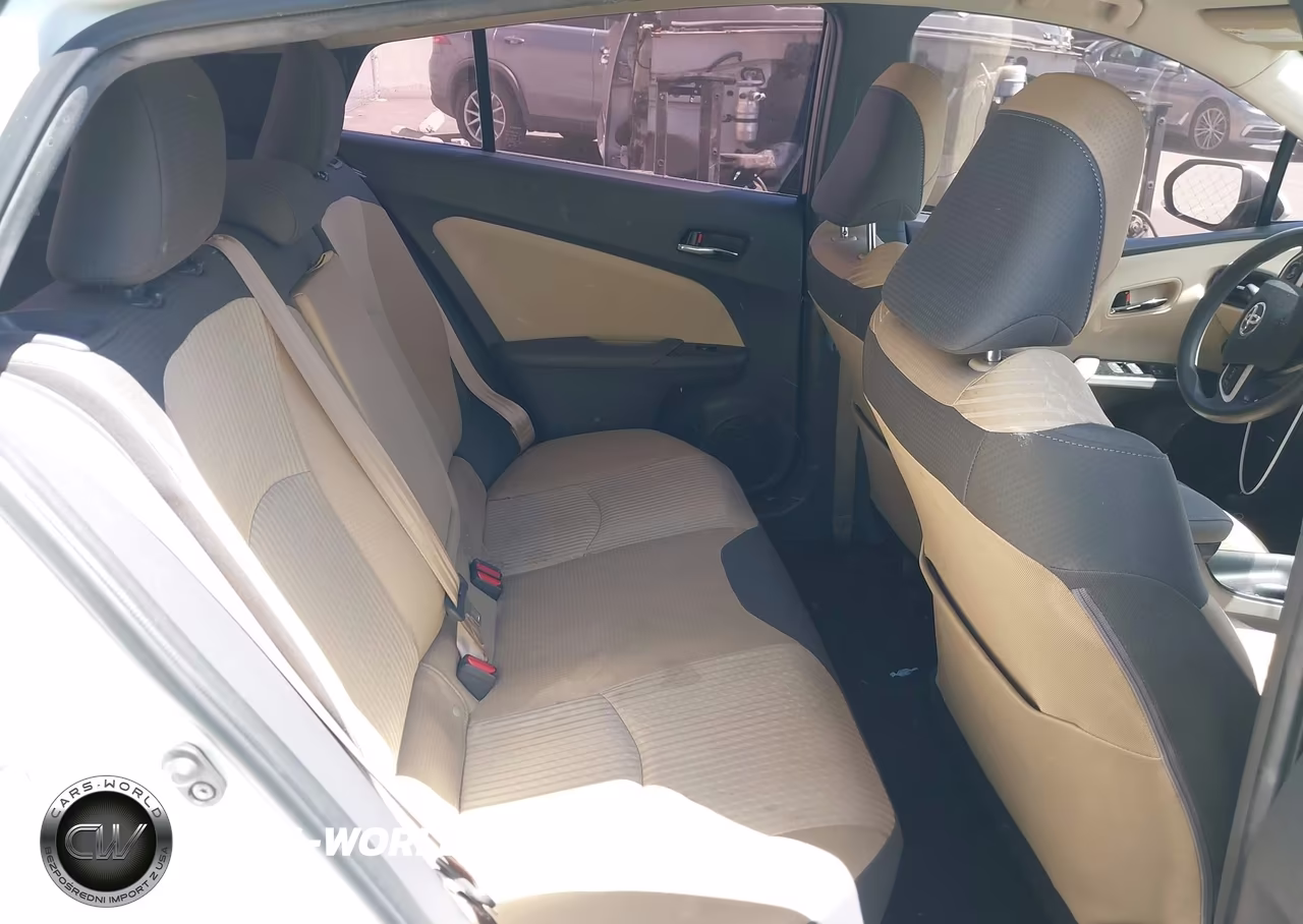 2016 Toyota Prius Two VIN:JTDKBRFU7G3020904 - 8