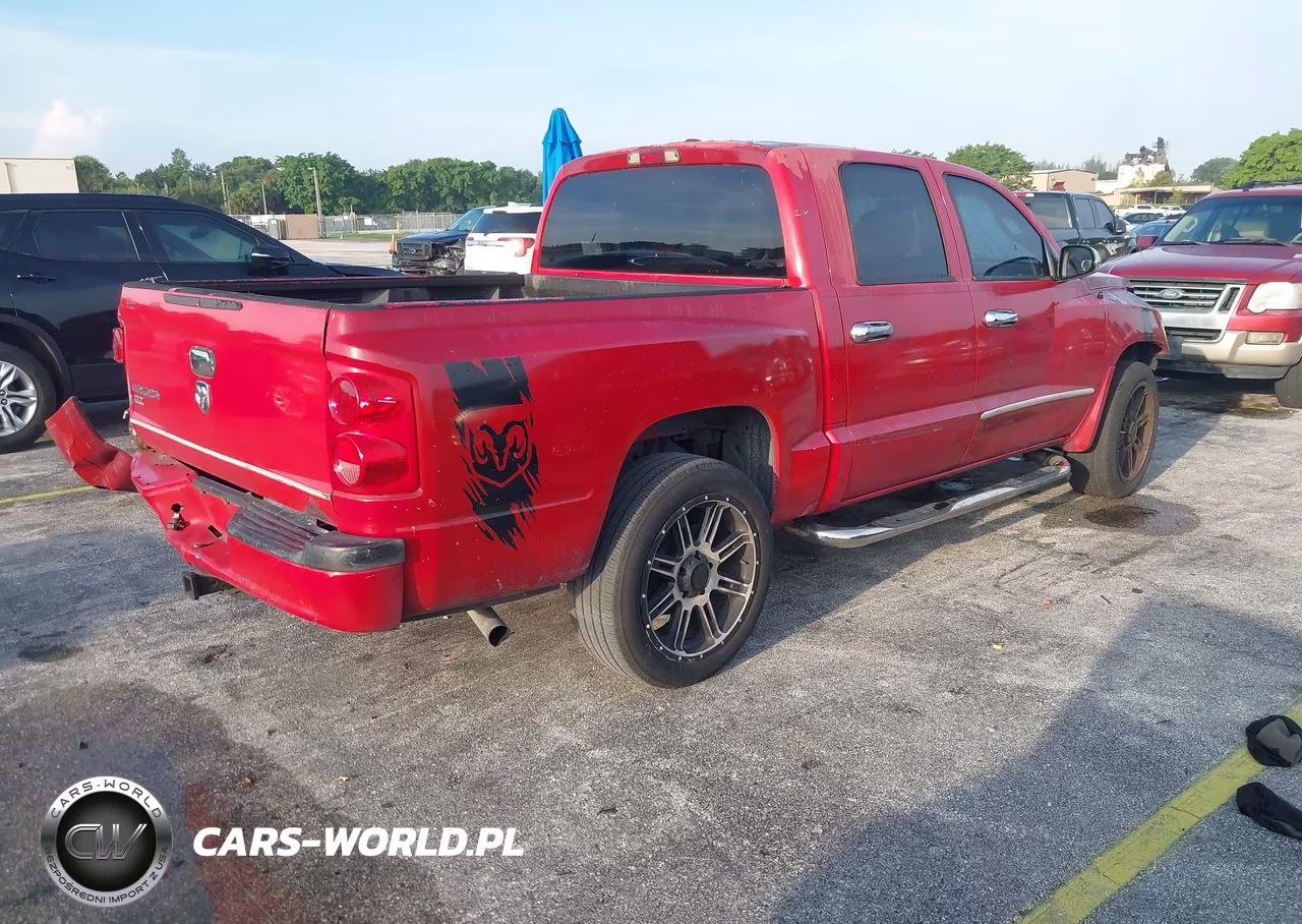 2007 Dodge Dakota Slt VIN:1D7HE48KX7S117672 - 4