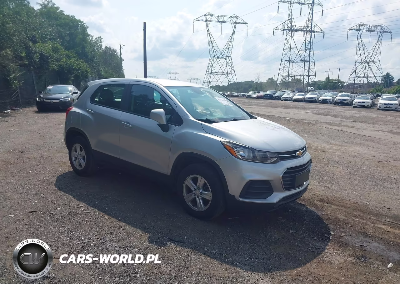 2018 Chevrolet Trax Ls VIN:KL7CJNSBXJB704117 - 1