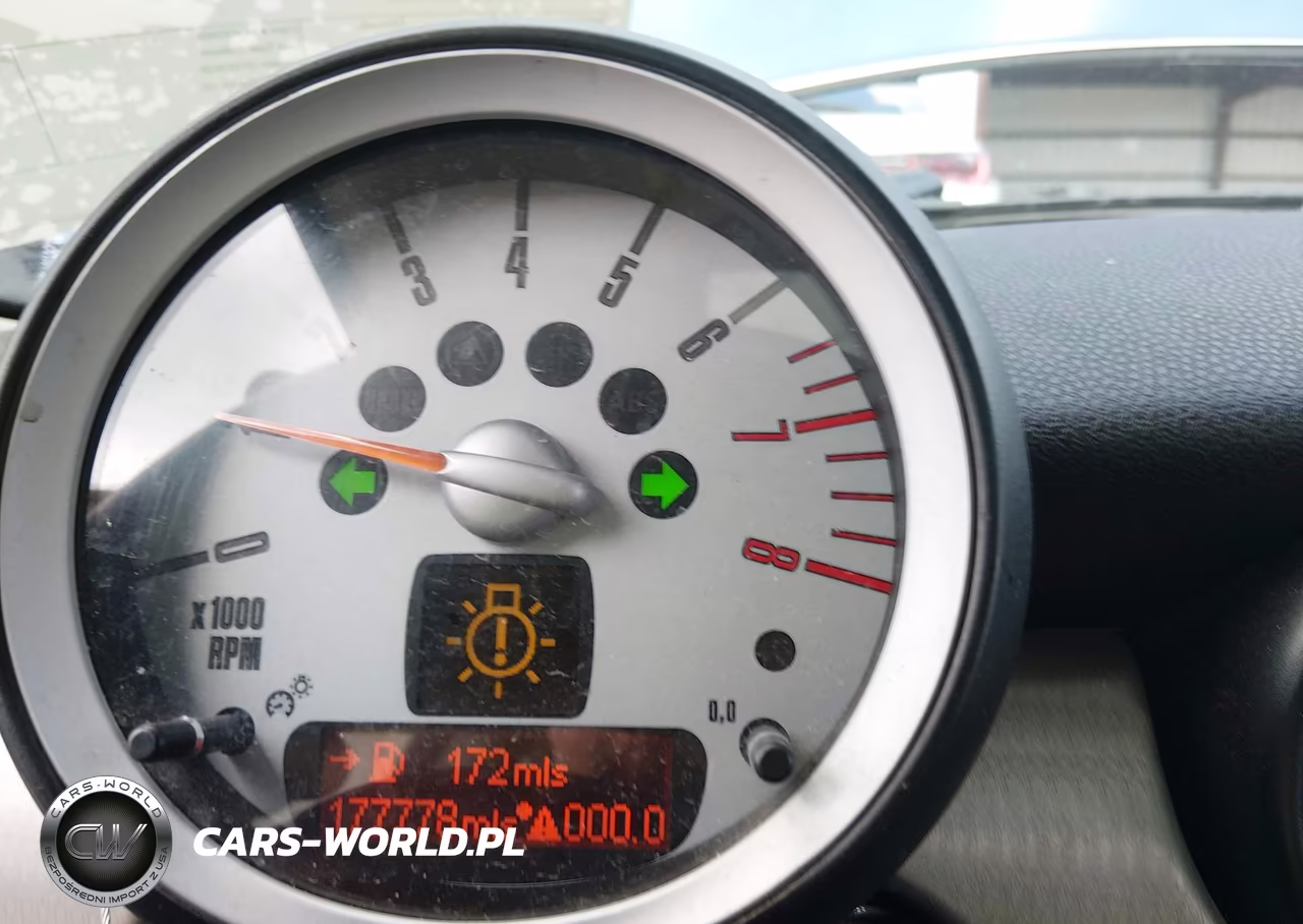 2008 Mini Cooper S Clubman VIN:WMWMM33508TP70124 - 7