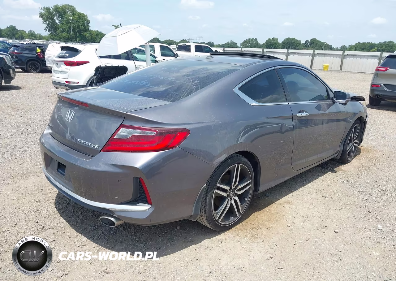 2017 Honda Accord Touring V6 VIN:1HGCT2B02HA001784 - 4
