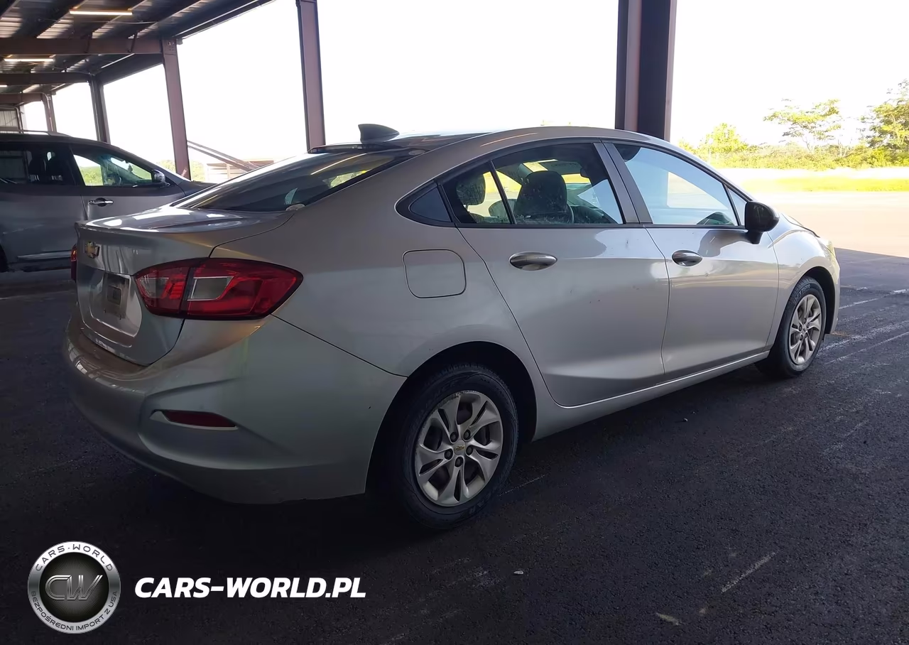 2019 Chevrolet Cruze Ls VIN:1G1BC5SM3K7113778 - 4