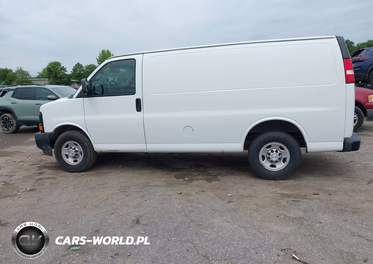 2017 Chevrolet Express 3500 Work Van VIN:1GCZGGFF7H1116339 - 14