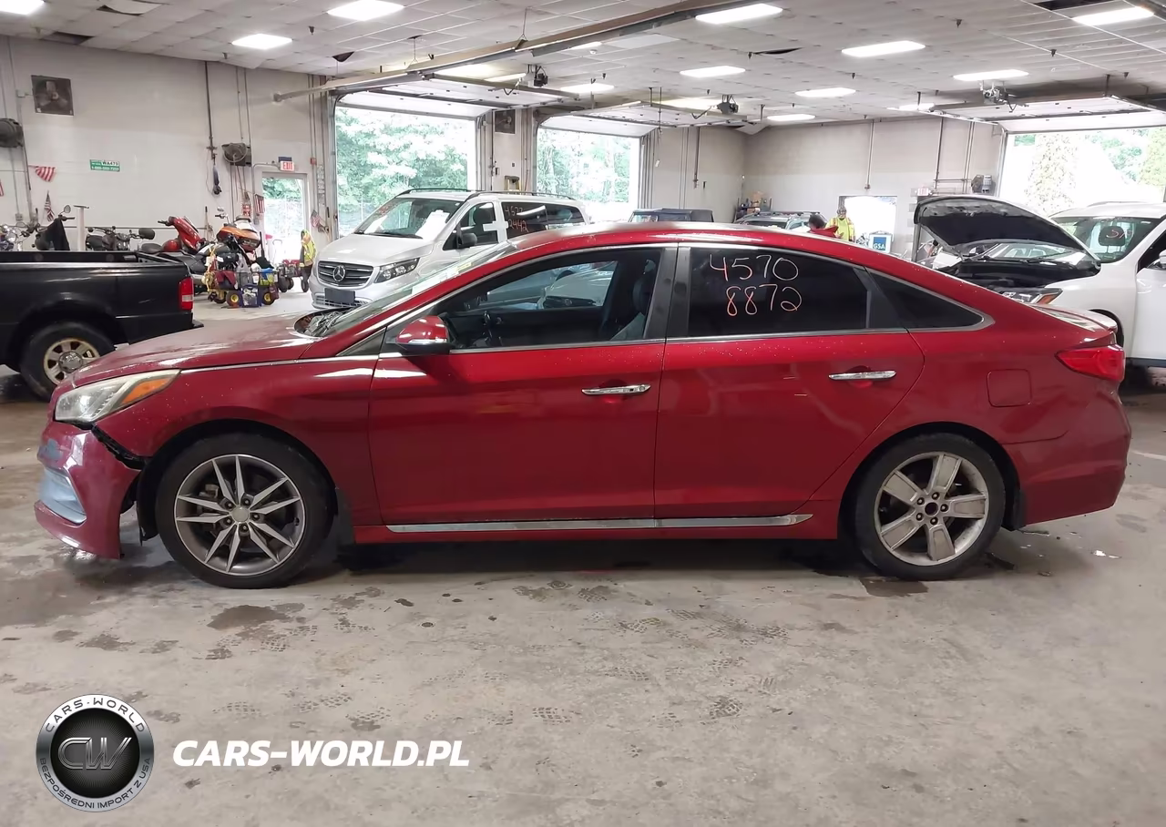 2015 Hyundai Sonata Sport 2.0T VIN:5NPE34AB2FH157352 - 12