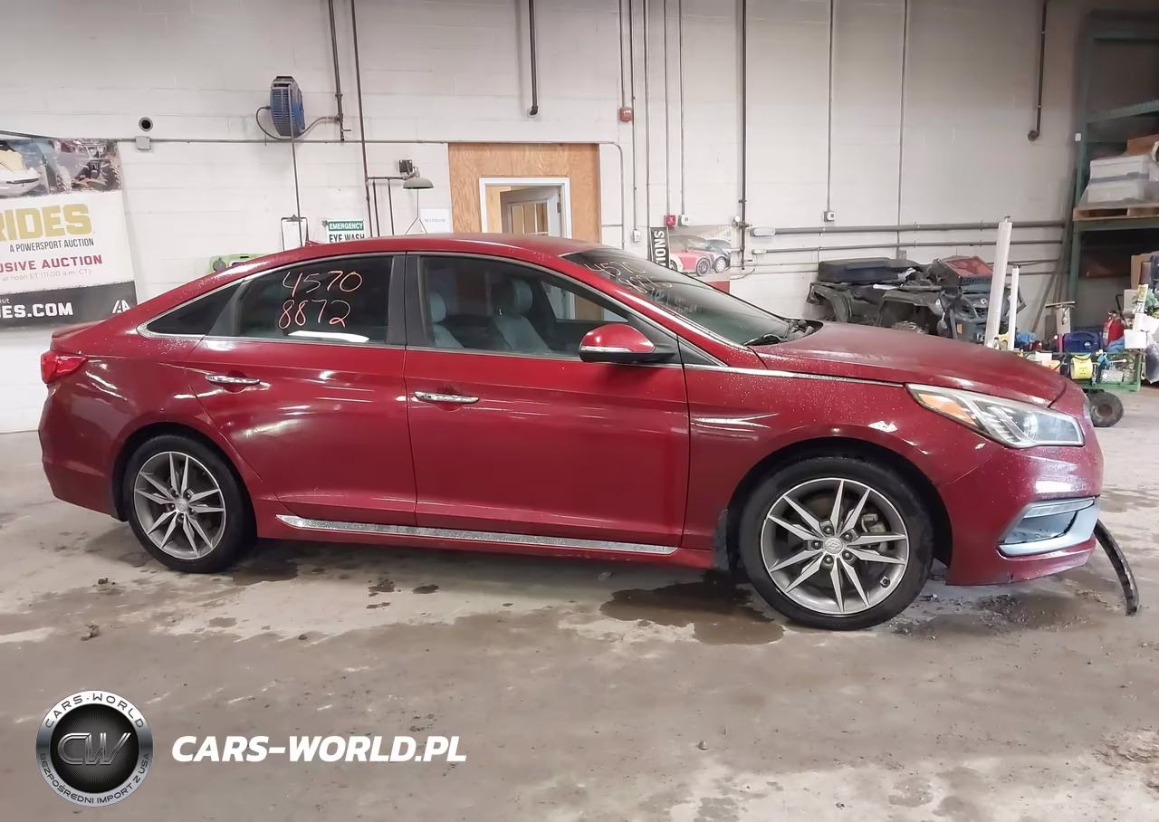 2015 Hyundai Sonata Sport 2.0T VIN:5NPE34AB2FH157352 - 14