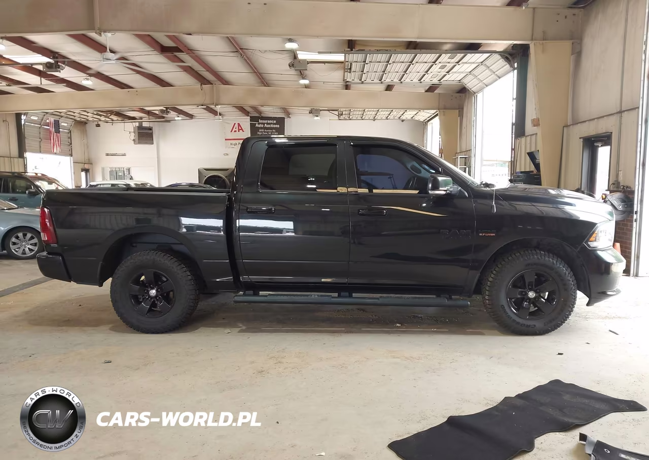 2016 Ram 1500 Sport VIN:1C6RR7MT2GS371158 - 13