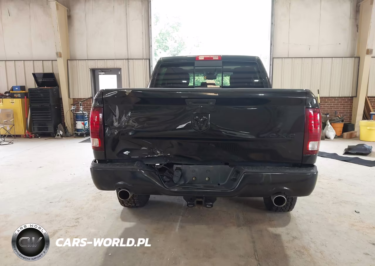 2016 Ram 1500 Sport VIN:1C6RR7MT2GS371158 - 16