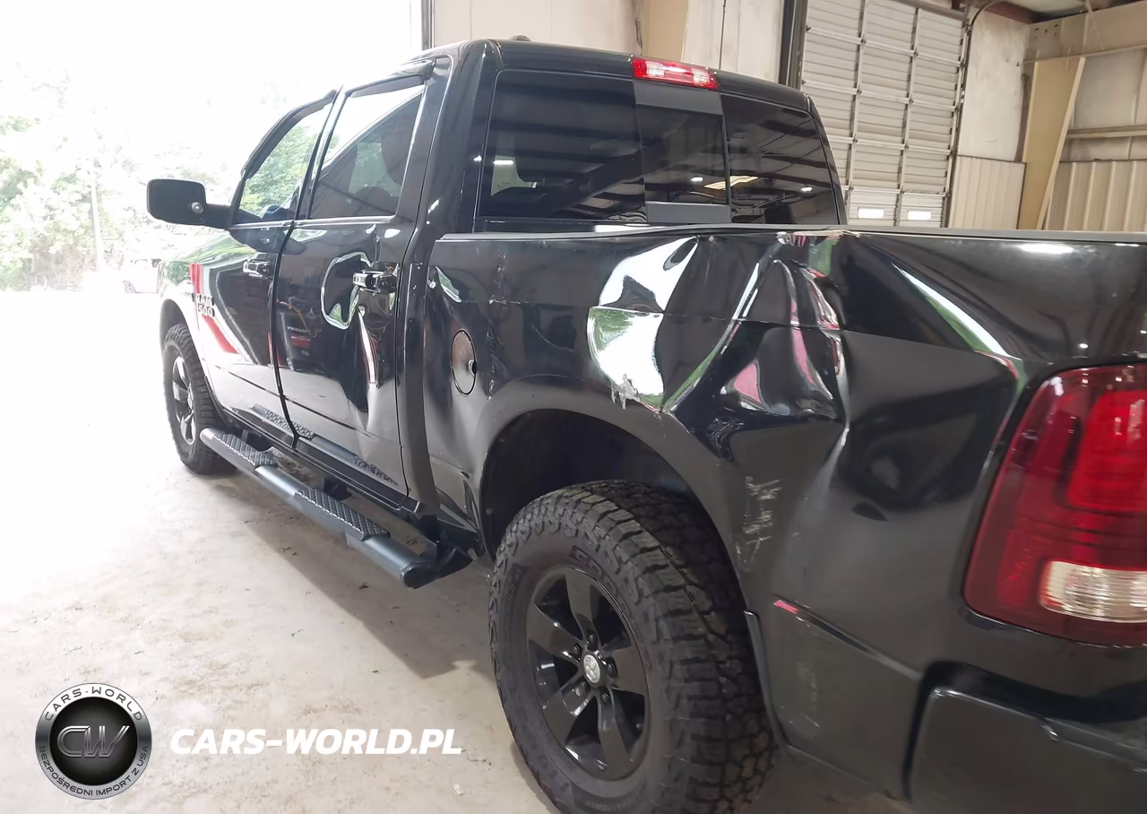 2016 Ram 1500 Sport VIN:1C6RR7MT2GS371158 - 17