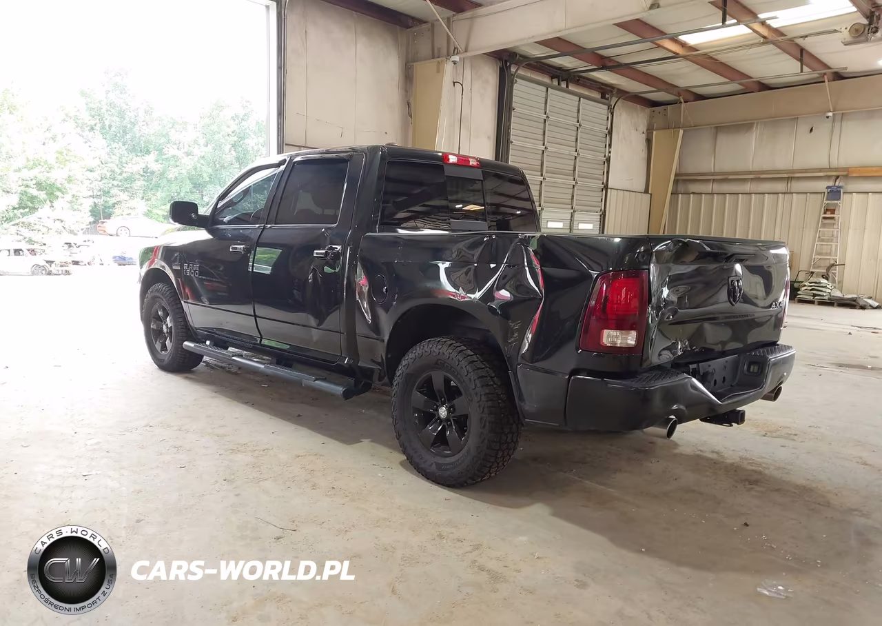 2016 Ram 1500 Sport VIN:1C6RR7MT2GS371158 - 3