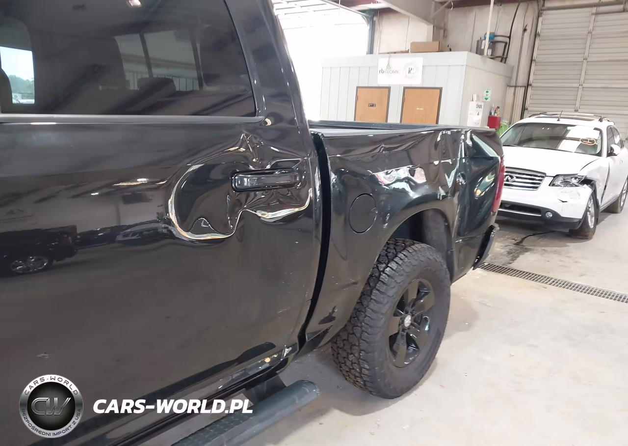 2016 Ram 1500 Sport VIN:1C6RR7MT2GS371158 - 6