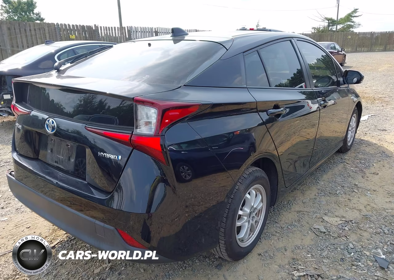 2020 Toyota Prius Le VIN:JTDKARFU7L3118540 - 4