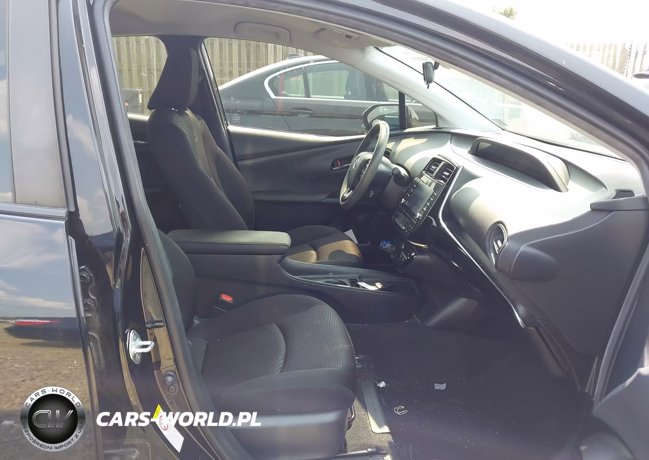 2020 Toyota Prius Le VIN:JTDKARFU7L3118540 - 5