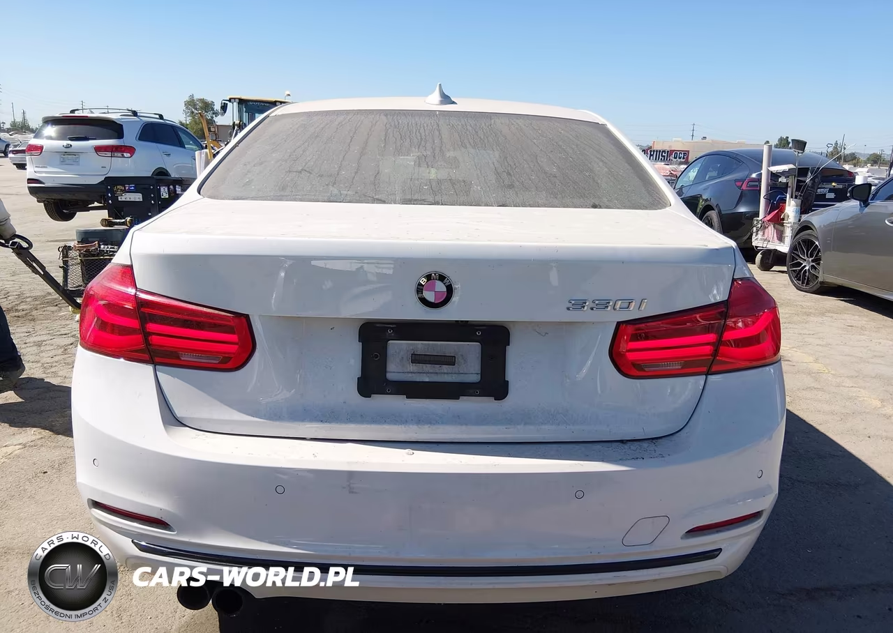 2017 BMW 3 Series 330I VIN:WBA8B9G34HNU57228 - 16
