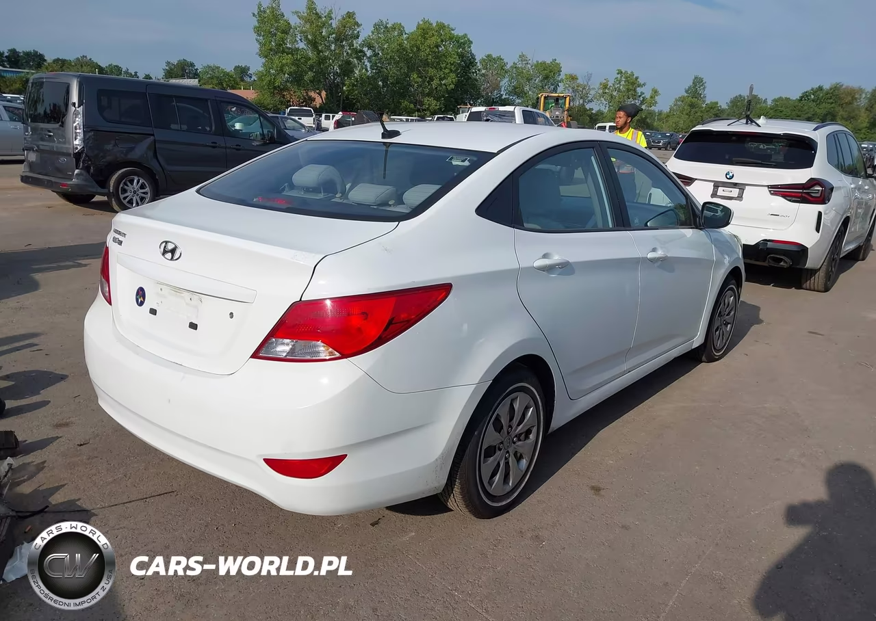 2016 Hyundai Accent Se VIN:KMHCT4AE0GU120062 - 4
