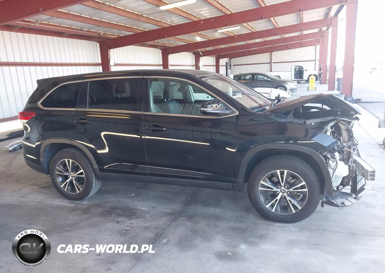 2019 Toyota Highlander Le VIN:5TDZZRFH5KS311504 - 14