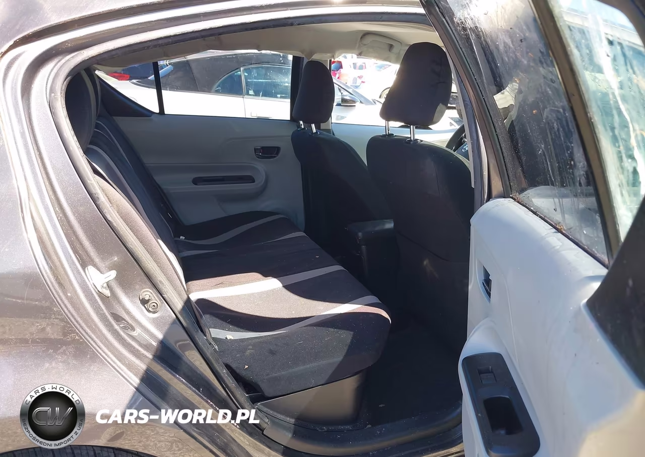 2014 Toyota Prius C Two VIN:JTDKDTB37E1558287 - 14