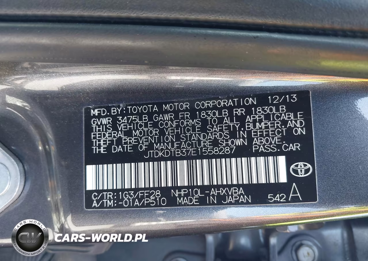 2014 Toyota Prius C Two VIN:JTDKDTB37E1558287 - 9