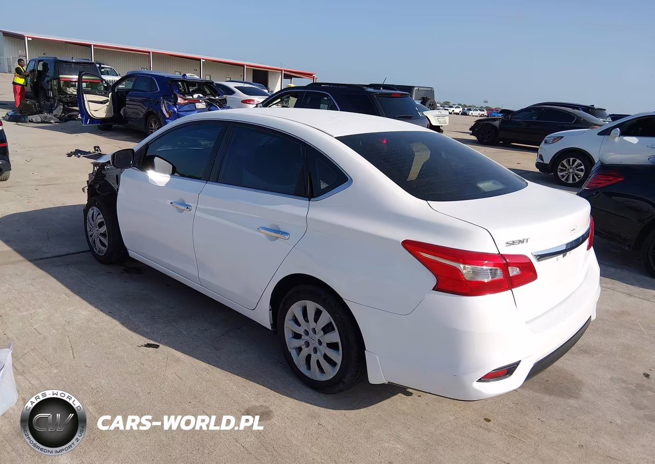 2018 Nissan Sentra S VIN:3N1AB7AP7JY281713 - 3