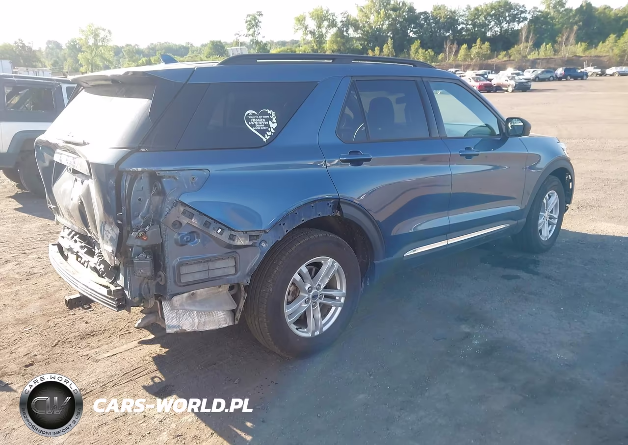 2020 Ford Explorer Xlt VIN:1FMSK8DH2LGA08576 - 4